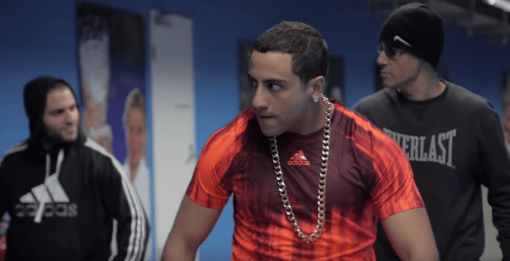 THE FAMOUS COMEDIANS SUPERWOG SATIRIZE NICK KYRGIOS!!! (VIDEO)
