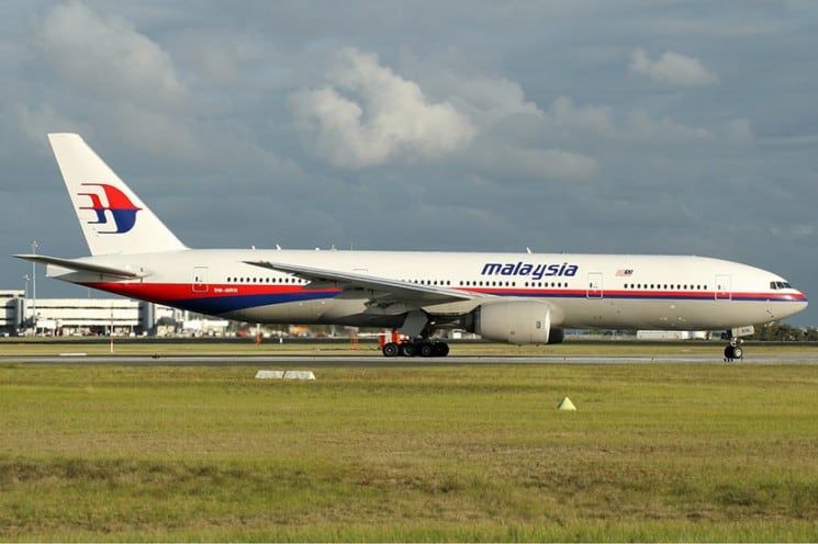 THE OUTCOME OF MALAYSIAN BOEING – WHO HIT IT? (VIDEO THAT SHOWS HOW IT WAS HIT)