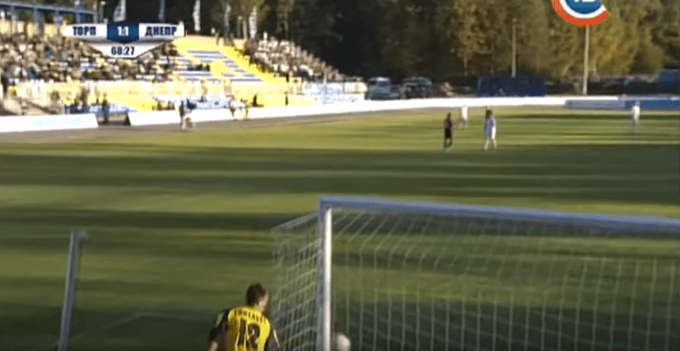 UNBELIEVABLE OWN GOAL FROM A GOALKEEPER