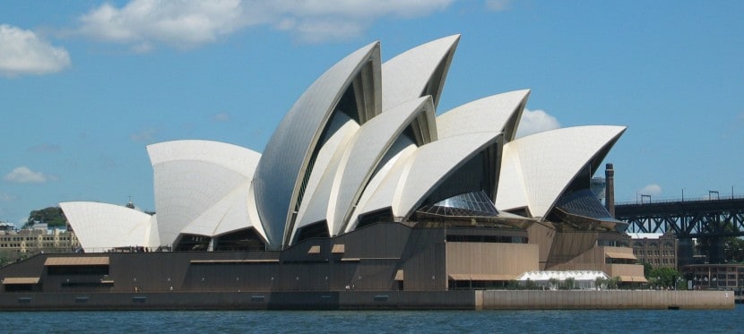 BREAKING NEWS!!! – OPERA HOUSE IN SYDNEY HAD BEEN EVACUATED – POLICE OPERATION UNDERWAY