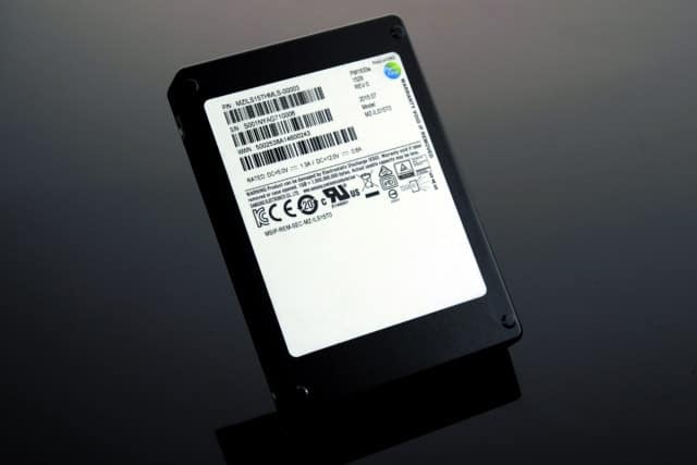 SAMSUNG:15TB SOLID STATE DRIVE