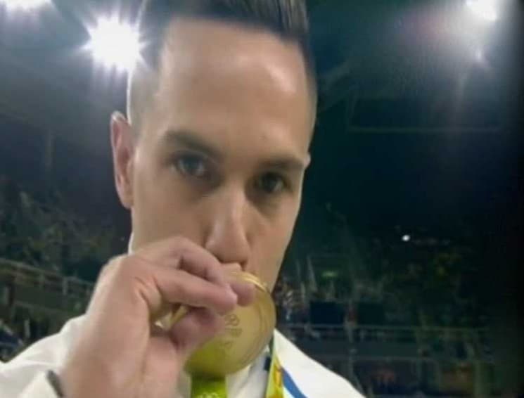LEFTERIS PETROUNIAS WINS THE SECOND GOLD MEDAL FOR GREECE IN RIO OLYMPICS!!! CONGRATULATIONS LEFTERIS!!!