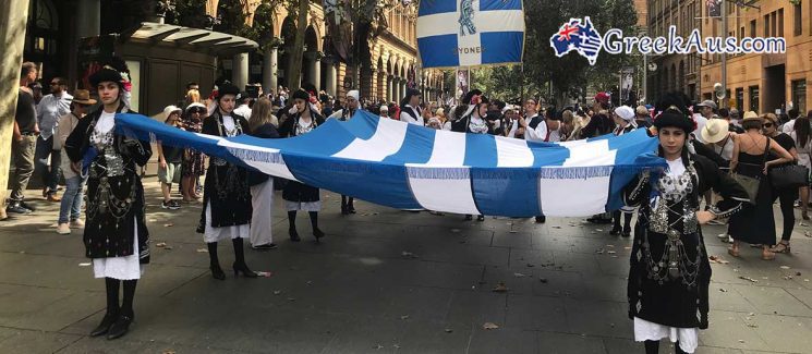 SYDNEY WAS FULL OF GREEK FLAGS ON 25TH MARCH ON GREEK INDEPENDENCE DAY (PHOTOS)